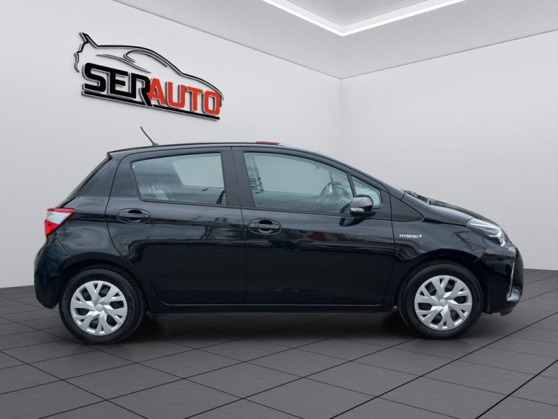 TOYOTA YARIS III HYBRID 100H FRANCE BUSINESS FAIBLE KILOMETRAGE