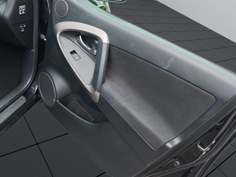 TOYOTA RAV4 III 177 D-4D CLEAN POWER 
