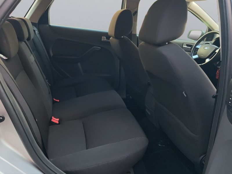 FORD FOCUS II 1.8 TDCI 115 TITANIUM