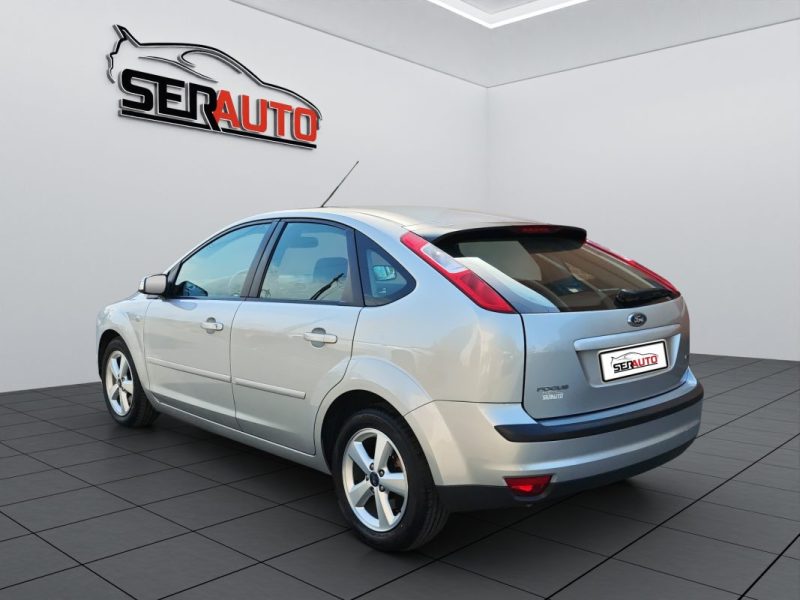 FORD FOCUS II 1.8 TDCI 115 TITANIUM