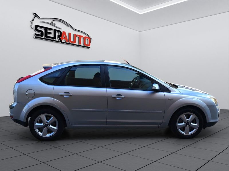 FORD FOCUS II 1.8 TDCI 115 TITANIUM