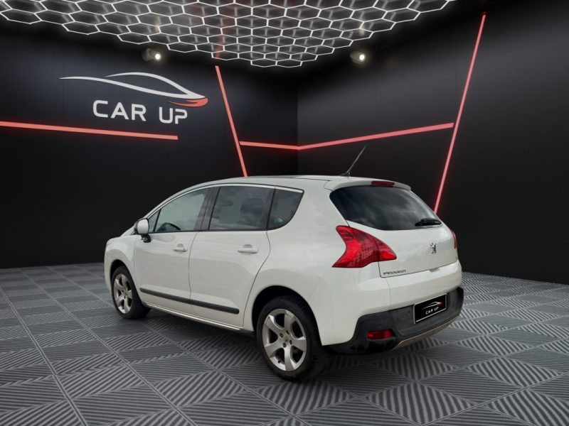 PEUGEOT 3008 1.6 HDI 115 cv Allure