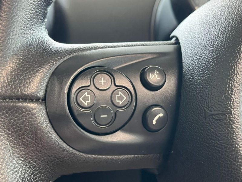 🔹 Mini Countryman (R60) 1.6 122Ch☀️ Toit ouvrant📡 Radar de recul🛋️  cuir🛡️ Garantie 6 mois