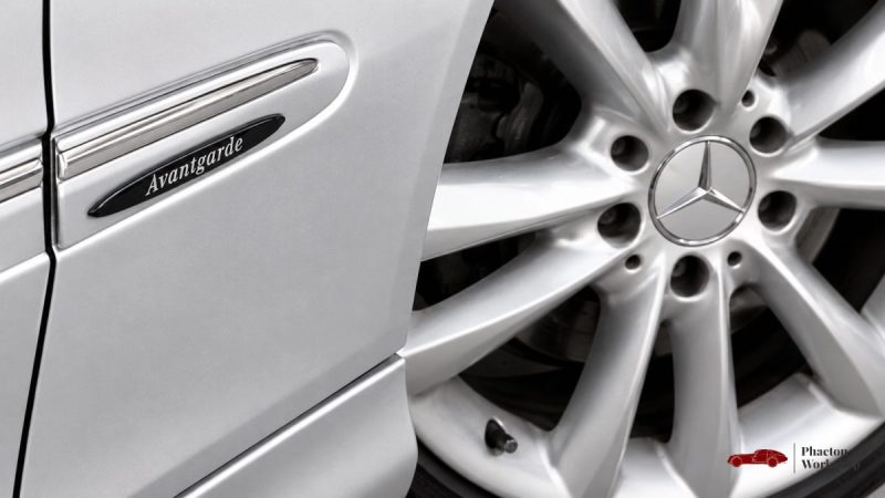 MERCEDES-BENZ CLK 350 AVANTGARDE COUPÉ | TOIT OUVRANT | XENON | SIÈGES ÉLECTRIQUES & CHAUFFANTS