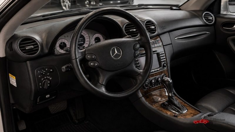 MERCEDES-BENZ CLK 350 AVANTGARDE COUPÉ | TOIT OUVRANT | XENON | SIÈGES ÉLECTRIQUES & CHAUFFANTS