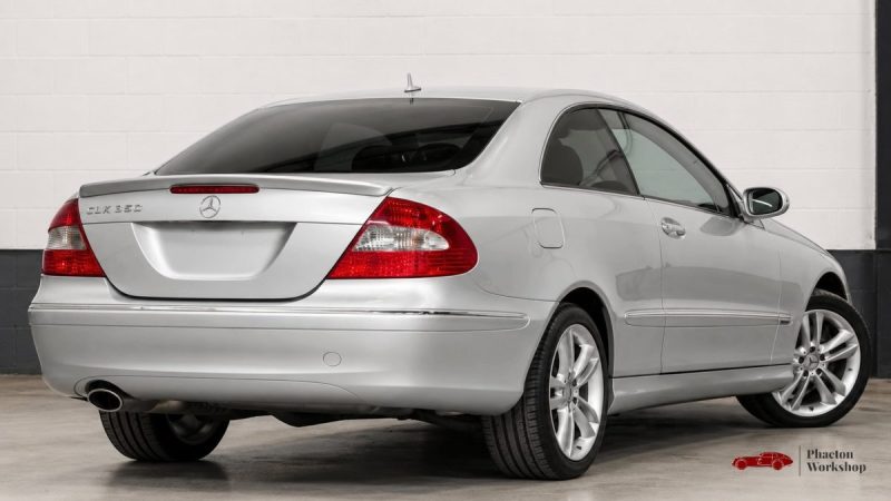 MERCEDES-BENZ CLK 350 AVANTGARDE COUPÉ | TOIT OUVRANT | XENON | SIÈGES ÉLECTRIQUES & CHAUFFANTS