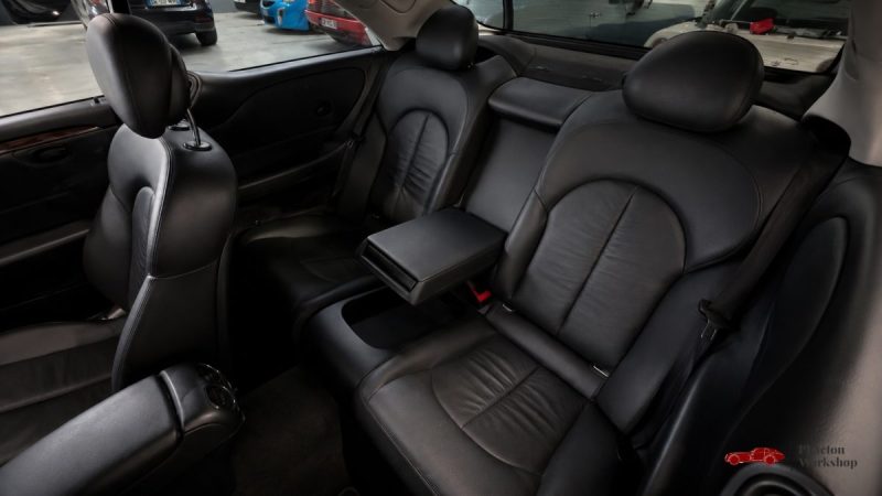 MERCEDES-BENZ CLK 350 AVANTGARDE COUPÉ | TOIT OUVRANT | XENON | SIÈGES ÉLECTRIQUES & CHAUFFANTS