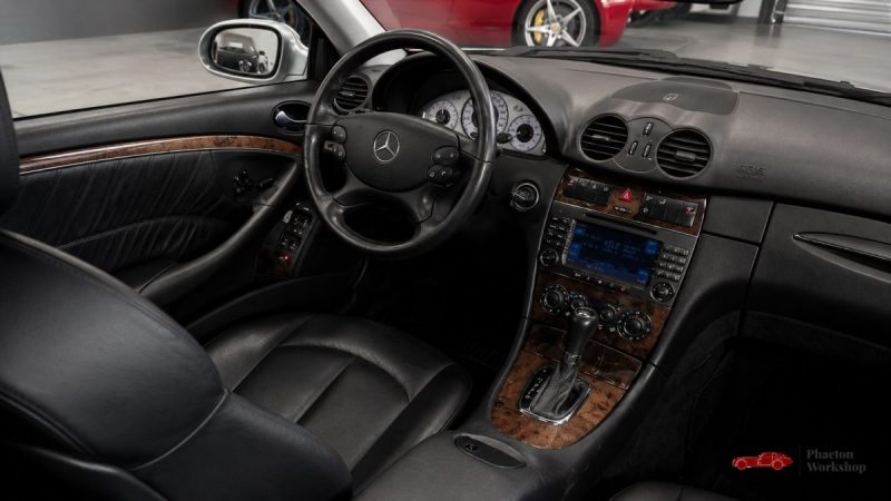 MERCEDES-BENZ CLK 350 AVANTGARDE COUPÉ | TOIT OUVRANT | XENON | SIÈGES ÉLECTRIQUES & CHAUFFANTS