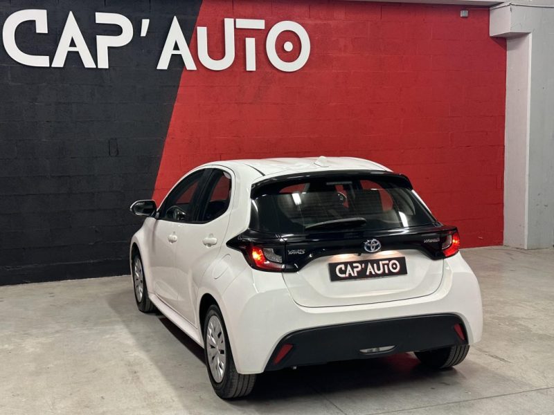 TOYOTA YARIS 116H DYNAMIC BUSINESS + PROGRAMME BEYONCE ZERO ACADEMY
