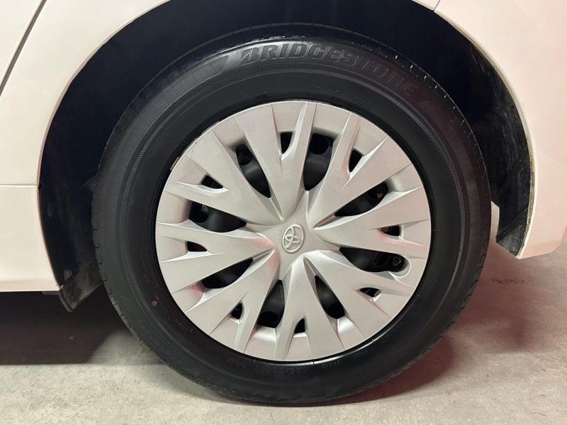 TOYOTA YARIS 116H DYNAMIC BUSINESS + PROGRAMME BEYONCE ZERO ACADEMY