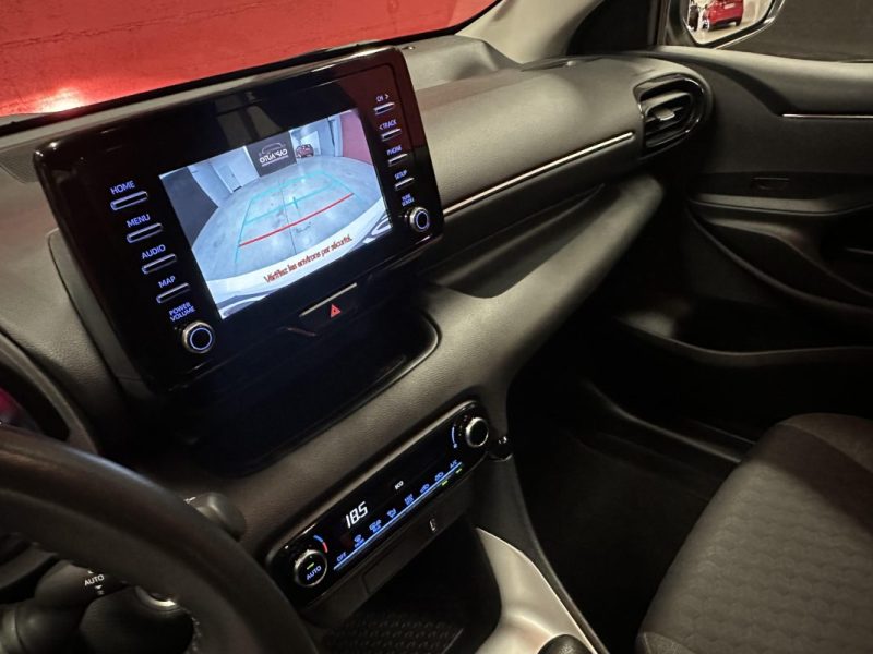 TOYOTA YARIS 116H DYNAMIC BUSINESS + PROGRAMME BEYONCE ZERO ACADEMY