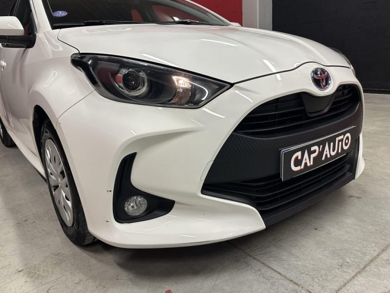 TOYOTA YARIS 116H DYNAMIC BUSINESS + PROGRAMME BEYONCE ZERO ACADEMY