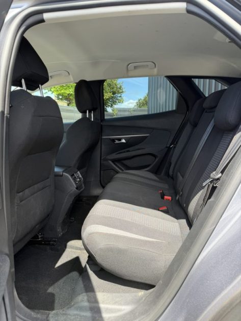 PEUGEOT 3008 1.5 BLUE HDI 130CH ACTIVE BUSINESS