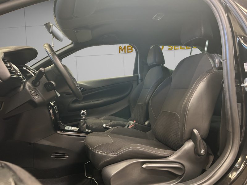 CITROEN DS3 1.6 E-HDI 90CH *SO CHIC*