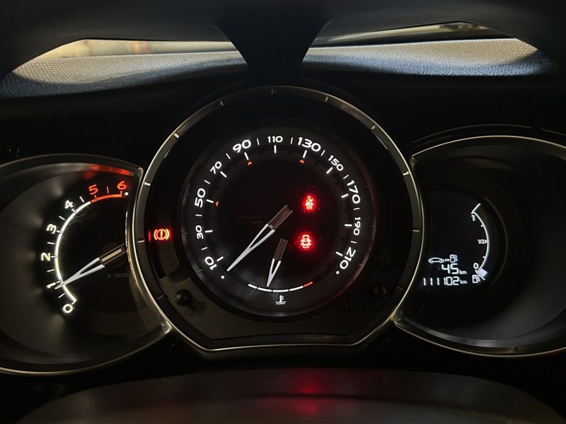 CITROEN DS3 1.6 E-HDI 90CH *SO CHIC*