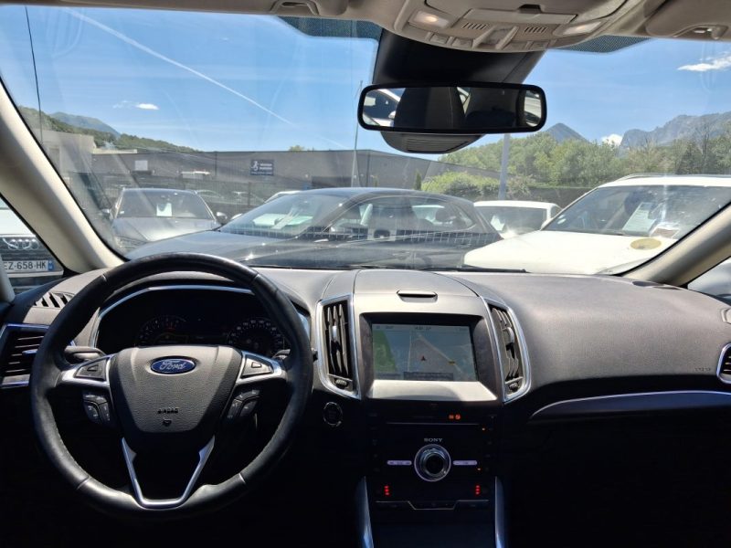 FORD S-MAX 2.0 ECO BLUE 150 CV BVA8 TITANIUM TOIT PANORAMIQUE SIEGES CHAUFFANTS 