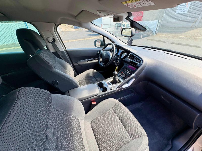PEUGEOT 3008 1.6 BLUEHDI 120CH BUSINESS S&S 2015