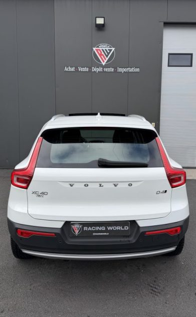 VOLVO XC40 - 2.0 D4 -190 CH - AWD MOMENTUM GEARTRONIC - GARANTIE 3 MOIS 