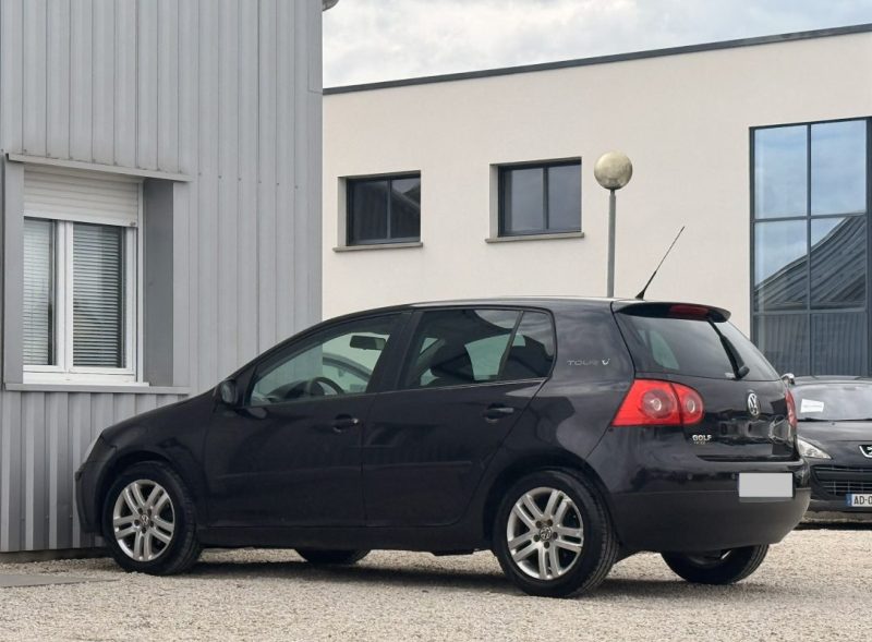 VOLKSWAGEN GOLF  PIECE AUTO 1.9 TDI 105CV 2008 230 500 KM 