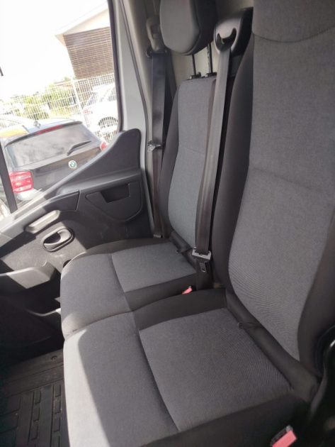 NISSAN NV400  2019
