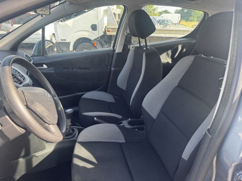 PEUGEOT 207 1.4E 16V EXECUTIVE 2006