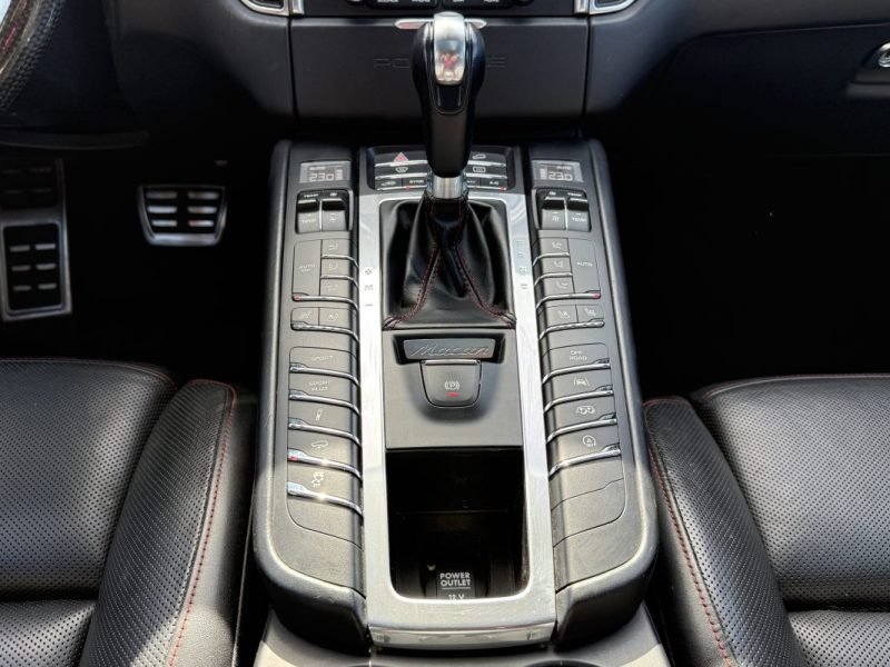 PORSCHE MACAN 3.6 TURBO 400CV  2017