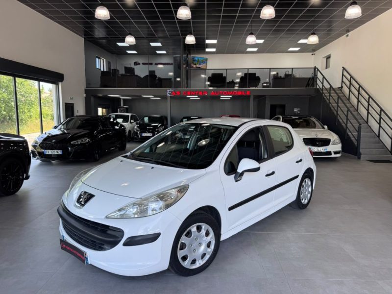 PEUGEOT 207 1.4 HDI 70cv / 1 ERE MAIN / 124 000km / CLIM 