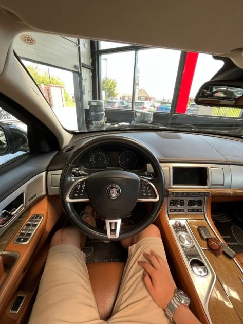 🔹 JAGUAR XF SPORTBRAKE 3.0 V6 241 Ch 🌤️ Toit ouvrant🔙 Caméra de recul⚡ Sièges en cuir