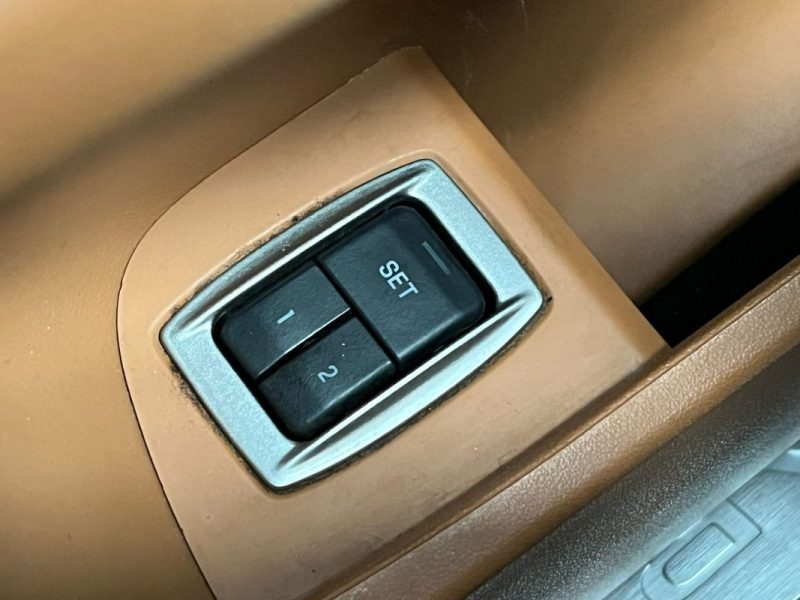 🔹 JAGUAR XF SPORTBRAKE 3.0 V6 241 Ch 🌤️ Toit ouvrant🔙 Caméra de recul⚡ Sièges en cuir