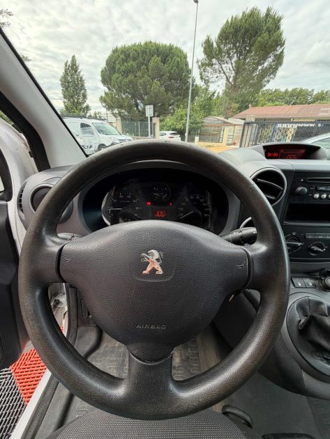 PEUGEOT PARTNER 1.6 BlueHDI 100 - CLIM - Attelage 