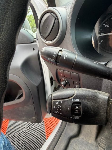 PEUGEOT PARTNER 1.6 BlueHDI 100 - CLIM - Attelage 