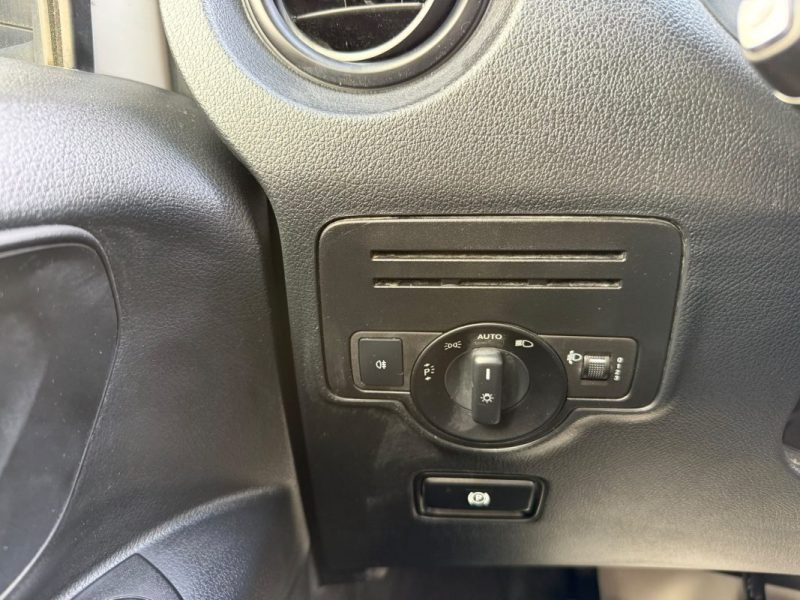 MERCEDES VITO FOURGON 111 CDI 1598CM3 114CV 6 PLACES LONG  2019