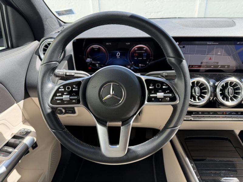 MERCEDES CLASSE GLA 250 E PROGRESSIVE LINE HYBRID 218 CV 8G- DCT TOIT OUVRANT 1 ERE MAIN ORIGINE FRANCE GARANTIE 6 MOIS  2022