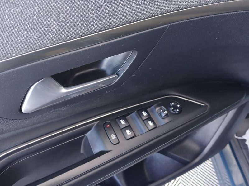 PEUGEOT  3008 1.5 BLUEHDI 130CH S&S ALLURE EAT8  2020