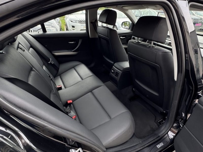 BMW 318 D 2.0D PACK LUXE FULL OPTIONS CLIM/CUIR 1er MAIN