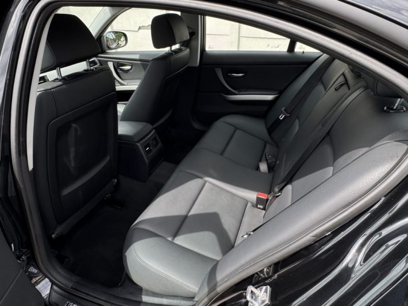 BMW 318 D 2.0D PACK LUXE FULL OPTIONS CLIM/CUIR 1er MAIN