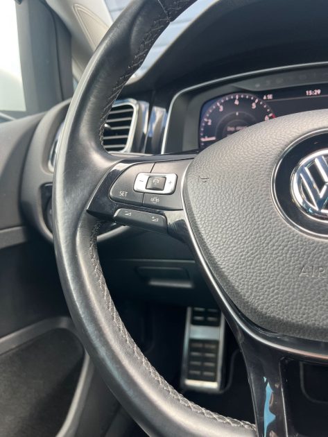 VOLKSWAGEN GOLF 7 CONFORTLINE 1.0 TSI 115 Boite automatique  DSG 