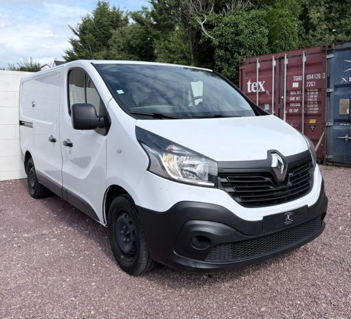Renault Trafic L1H1 1.6 dCi 120 Grand Confort (Caméra | CarPlay | Attelage)