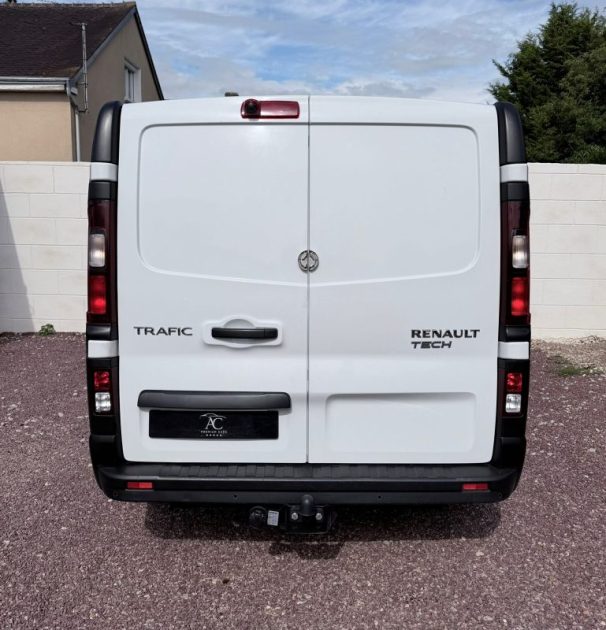 Renault Trafic L1H1 1.6 dCi 120 Grand Confort (Caméra | CarPlay | Attelage)