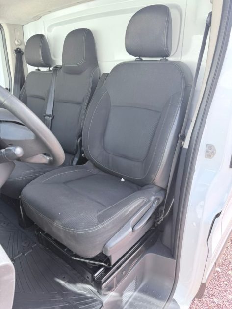 Renault Trafic L1H1 1.6 dCi 120 Grand Confort (Caméra | CarPlay | Attelage)