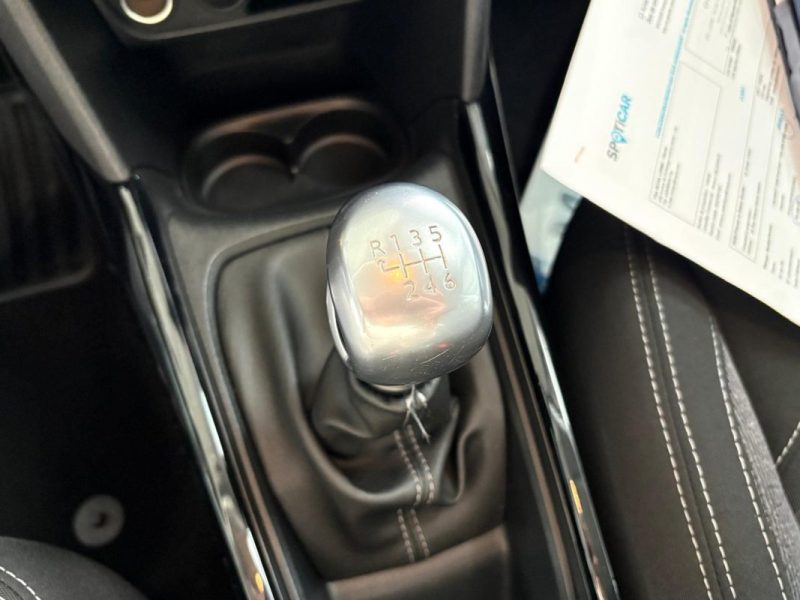 🔹 Peugeot 2008 1.2 110Ch Active📱 Apple CarPlay✅ Kit distribution 🛡️ Garantie 12 mois
