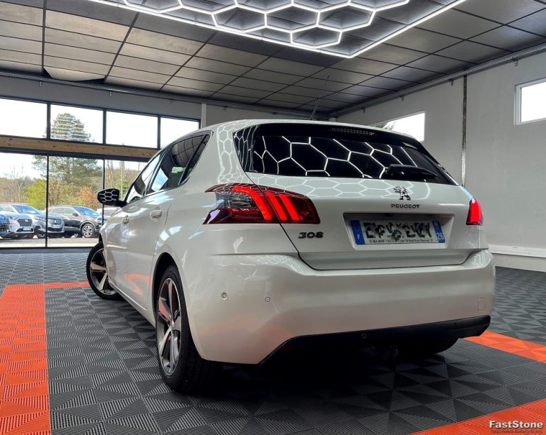 PEUGEOT 308 II 1.5 BLUEHDI 130CV S&S STYLE EAT8 - GARANTIE 12 OU 60 MOIS