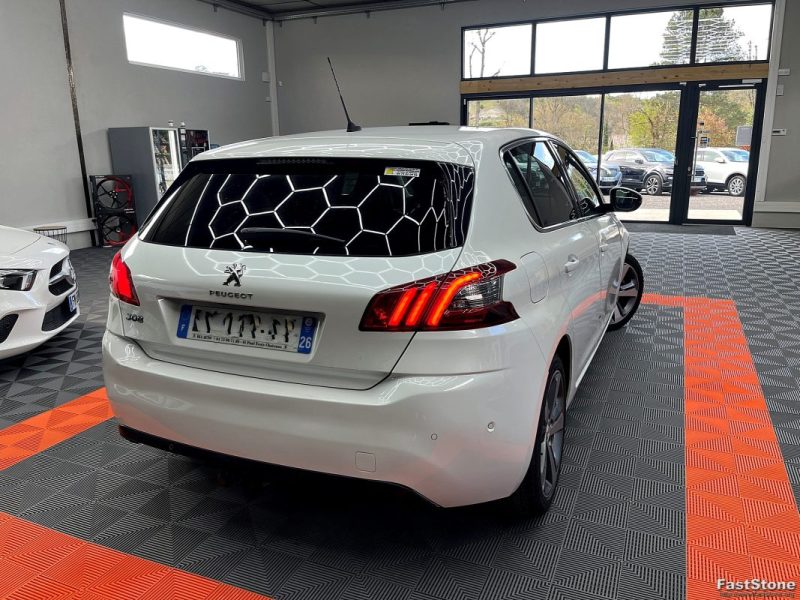 PEUGEOT 308 II 1.5 BLUEHDI 130CV S&S STYLE EAT8 - GARANTIE 12 OU 60 MOIS