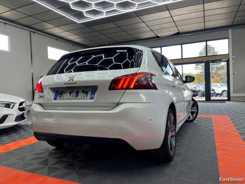 PEUGEOT 308 II 1.5 BLUEHDI 130CV S&S STYLE EAT8 - GARANTIE 12 OU 60 MOIS