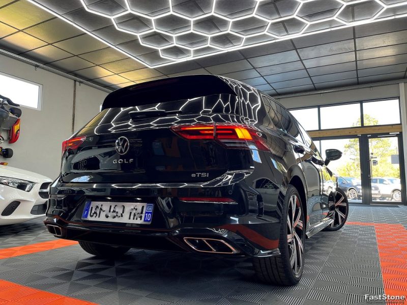 VOLKSWAGEN GOLF VIII 1.5 ETSI 150CH DSG7 R-LINE CAMERA / LUMIERE D\'AMBIANCE - GARANTIE 12 OU 60 MOIS 2022