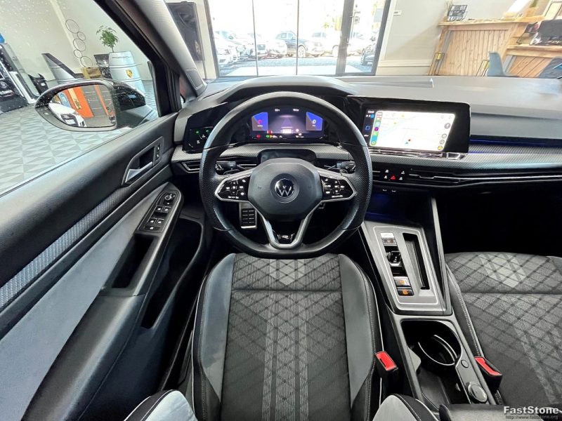VOLKSWAGEN GOLF VIII 1.5 ETSI 150CH DSG7 R-LINE CAMERA / LUMIERE D\'AMBIANCE - GARANTIE 12 OU 60 MOIS 2022