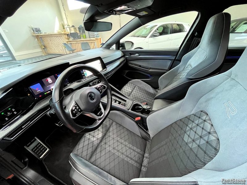 VOLKSWAGEN GOLF VIII 1.5 ETSI 150CH DSG7 R-LINE CAMERA / LUMIERE D\'AMBIANCE - GARANTIE 12 OU 60 MOIS 2022