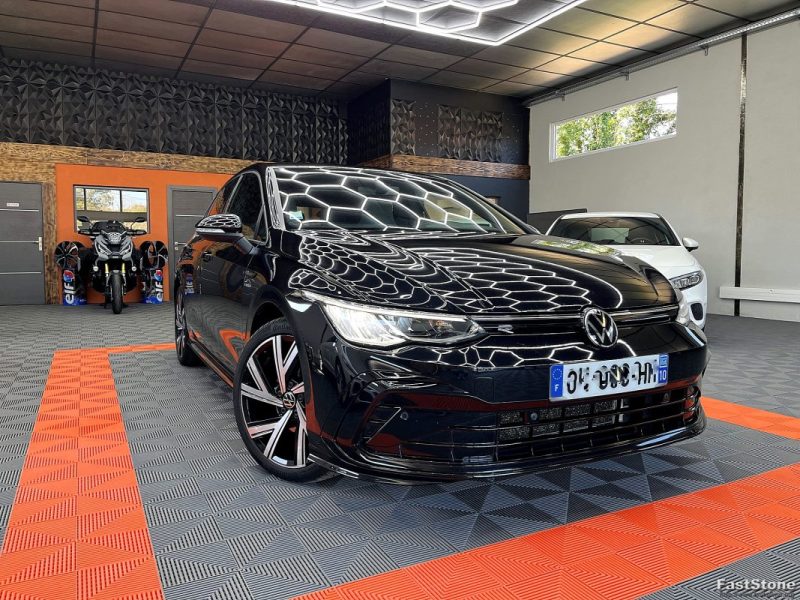 VOLKSWAGEN GOLF VIII 1.5 ETSI 150CH DSG7 R-LINE CAMERA / LUMIERE D\'AMBIANCE - GARANTIE 12 OU 60 MOIS 2022
