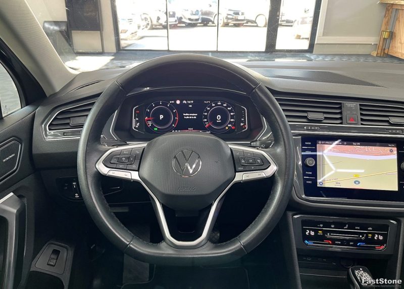 VOLKSWAGEN TIGUAN ELEGANCE  1.5 TSI ACT ELEGANCE 150CV CAMERA / TOIT OUVRANT - GARANTIE 12 OU 60 MOI