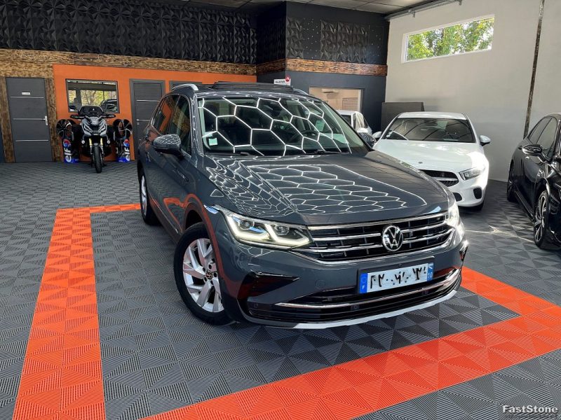 VOLKSWAGEN TIGUAN ELEGANCE  1.5 TSI ACT ELEGANCE 150CV CAMERA / TOIT OUVRANT - GARANTIE 12 OU 60 MOI